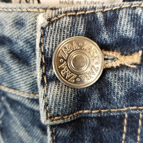 Zara High Rise Distressed Cropped Mom Raw Hem Jeans Size 4 - Picture 4 of 6